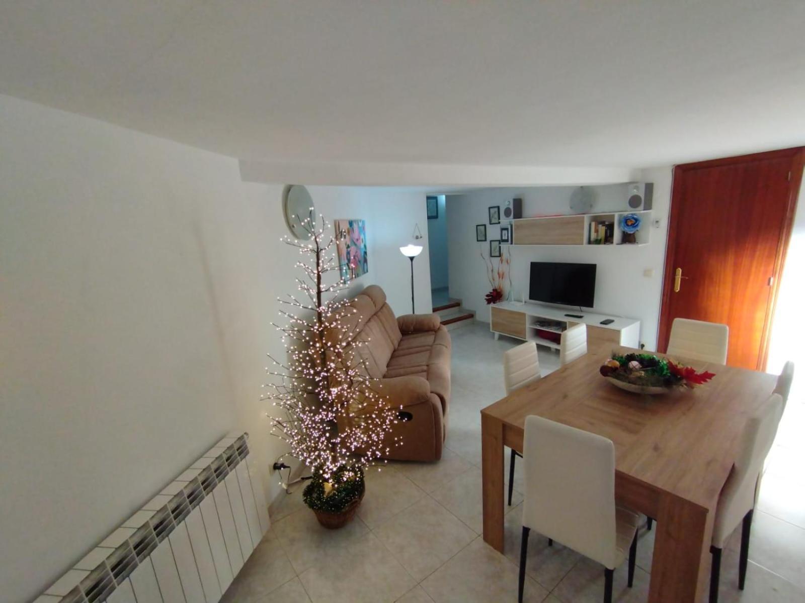 Vila Casa Vitoria Monroyo Exteriér fotografie